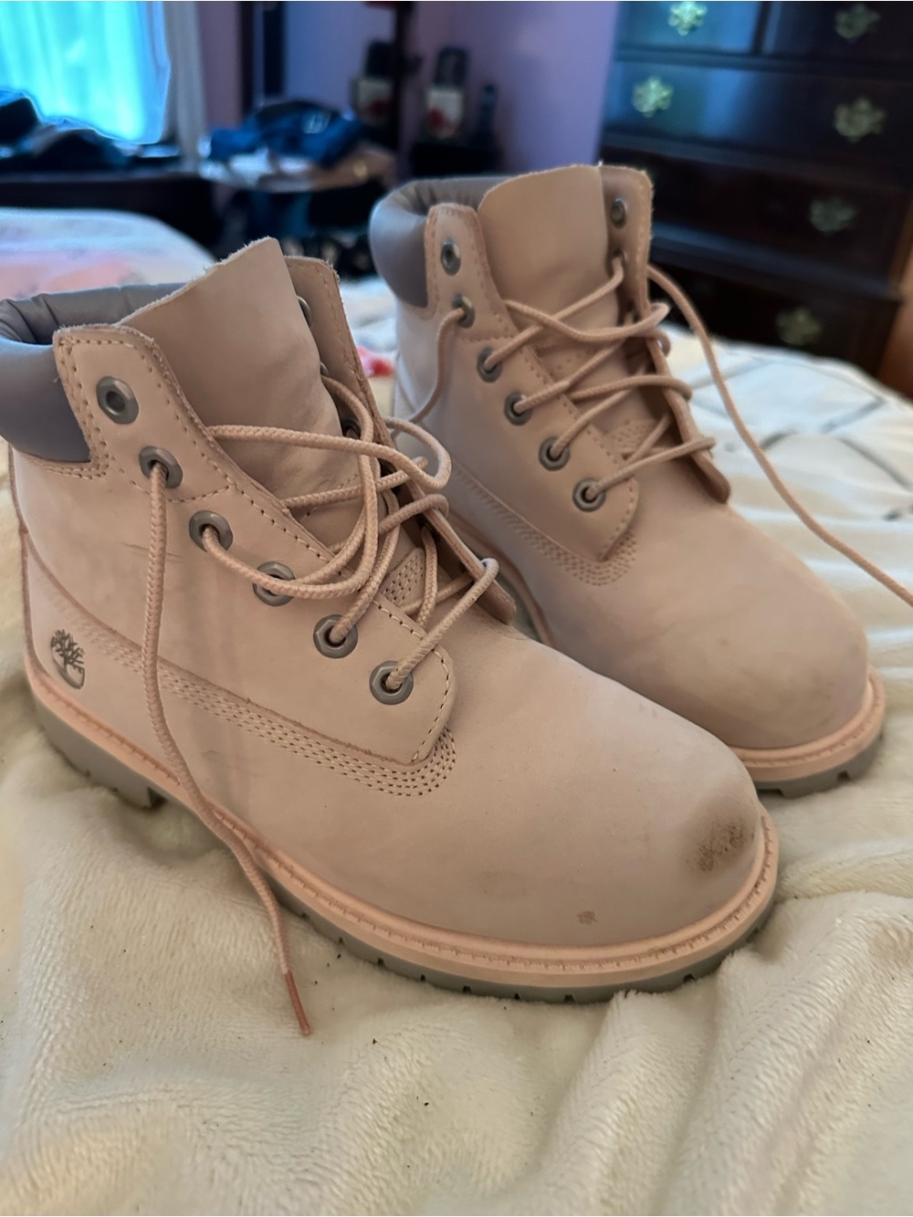 Timberland Girls Pink Nubuck Lace-Up Ankle Boots
